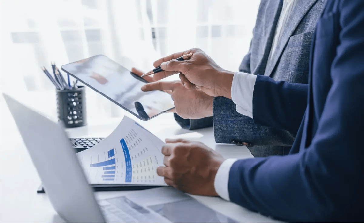 management-consultants-2